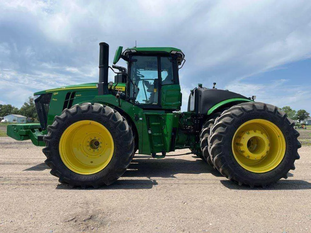 john deere 640 tractor specs