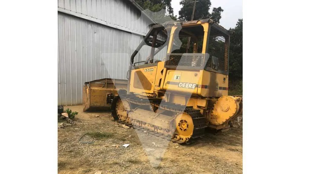 john deere 650h xlt specs