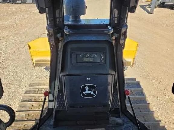 john deere 650k xlt specs