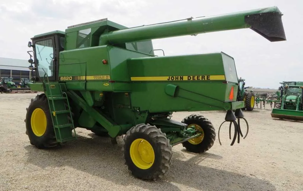john deere 6620 titan ii combine specs