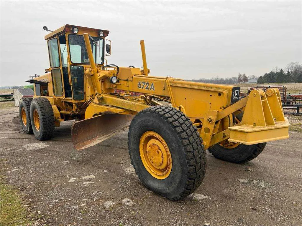 john deere 672a grader specs