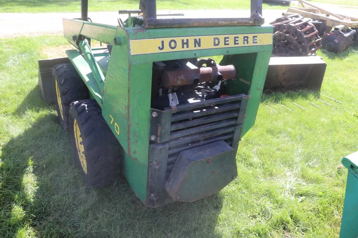 john deere 70 skid steer specs