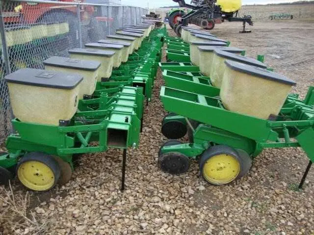 john deere 7000 planter specs