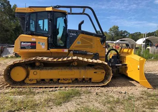 john deere 700k xlt specs