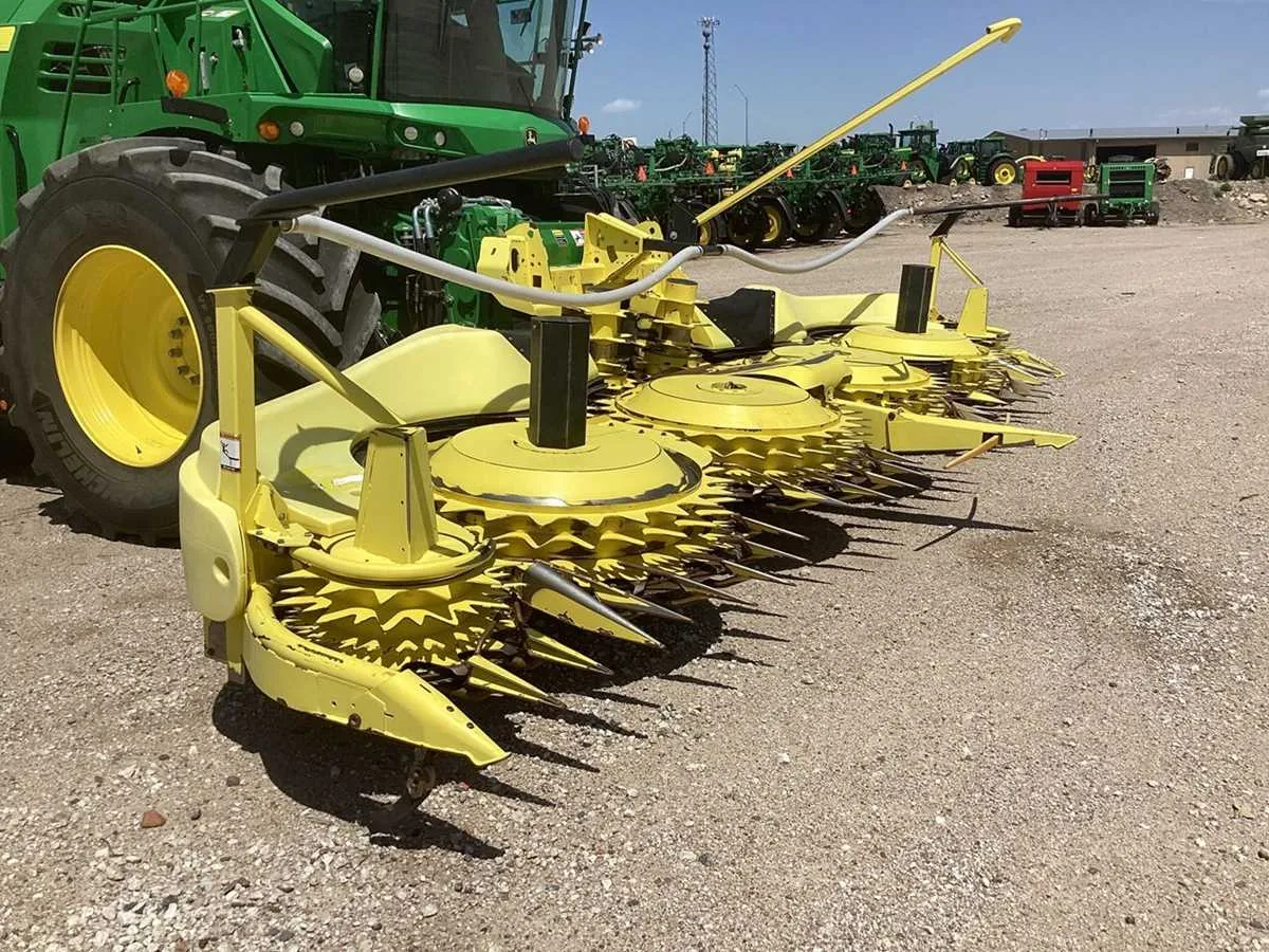 john deere 770 tractor specs