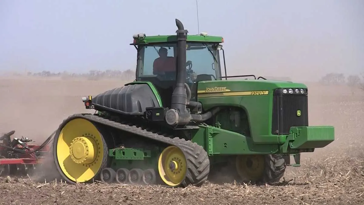 john deere 8220t specs