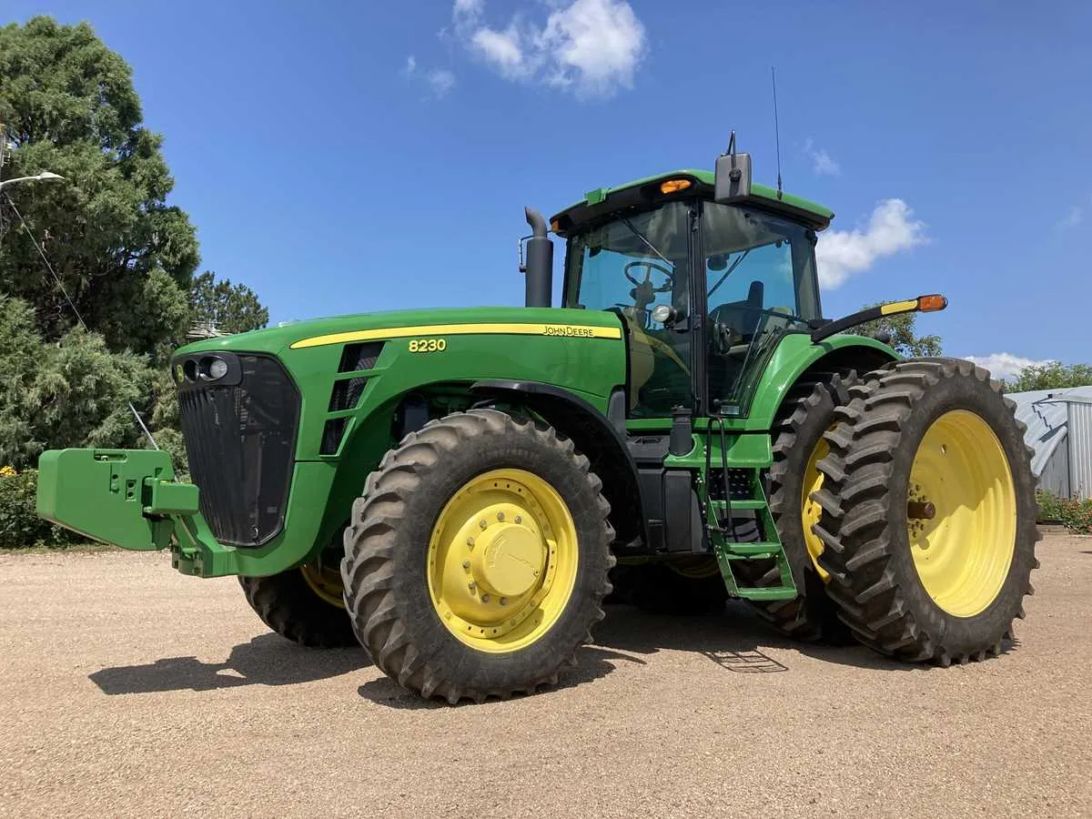 john deere 8230 specs