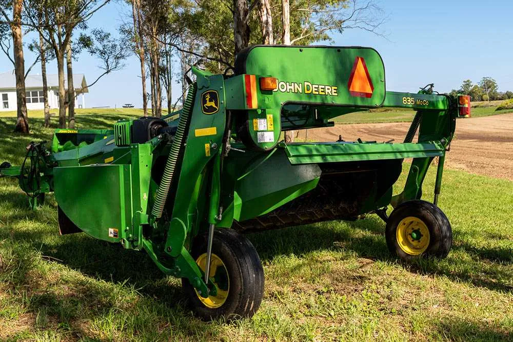 john deere 835 mower conditioner specs