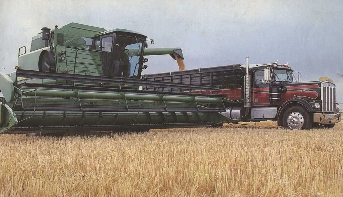 john deere 8820 titan ii combine specs