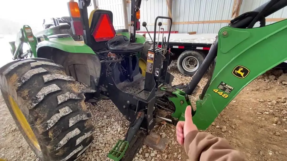 john deere backhoe attachment 447 specs