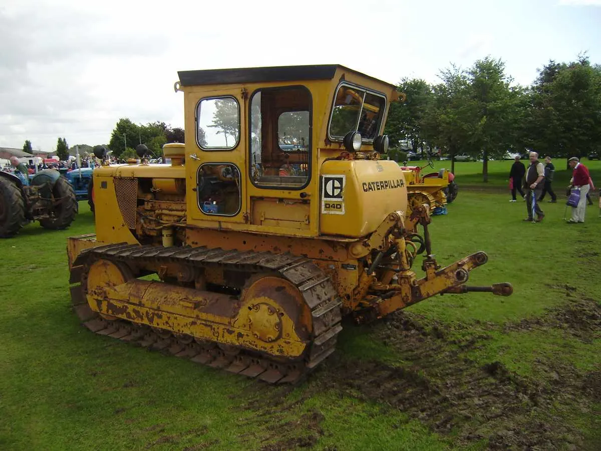 john deere d4 dozer specs