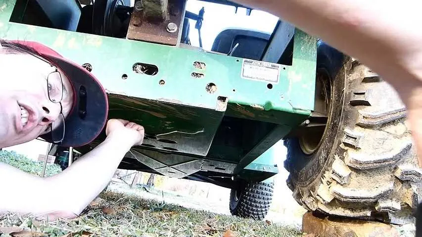 john deere gator oil specs