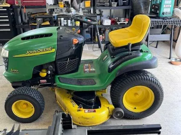 john deere l130 mower specs