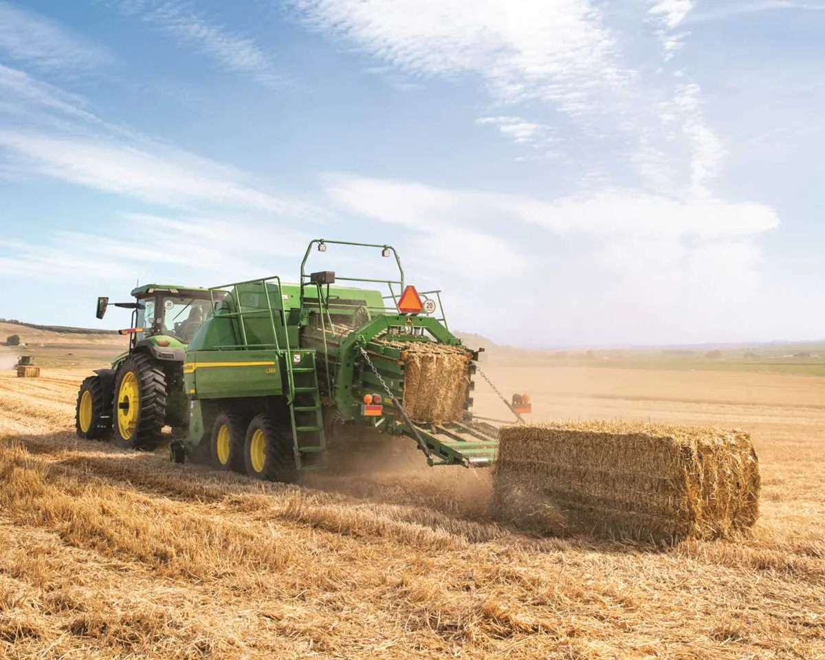 john deere l330 baler specs