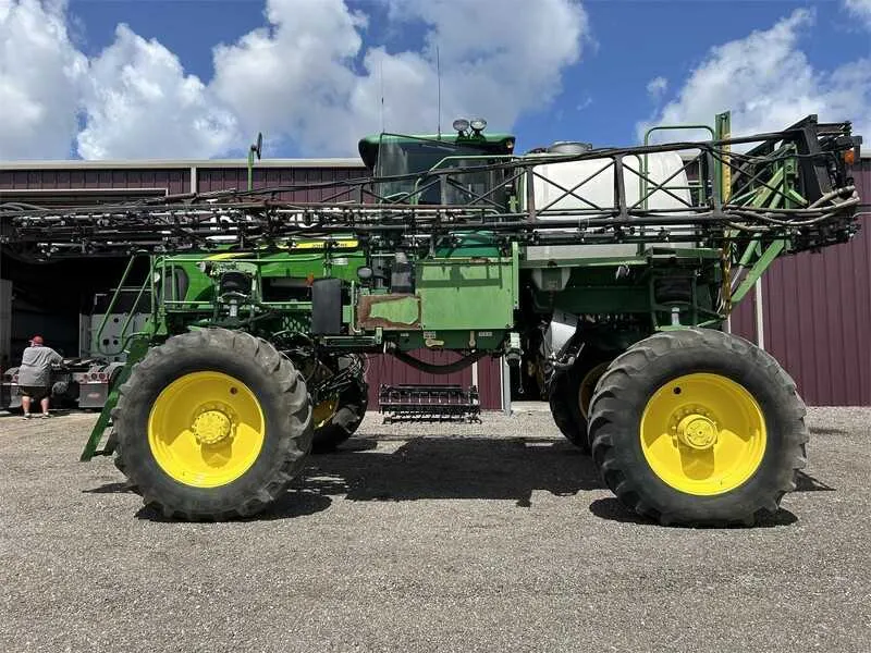 john deere r4030 sprayer specs