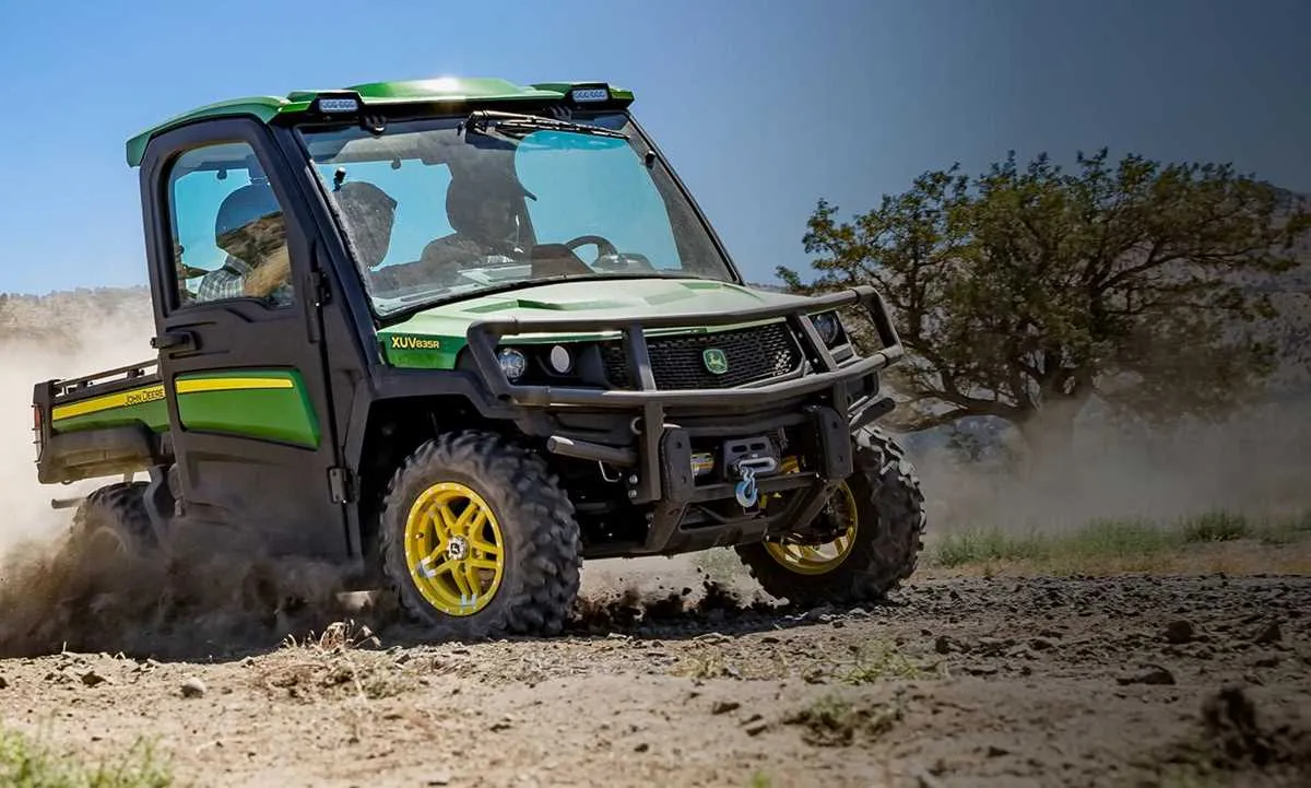 john deere xuv835 specs