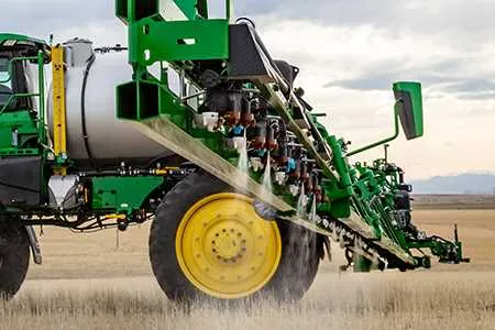 john deere self propelled sprayer specs