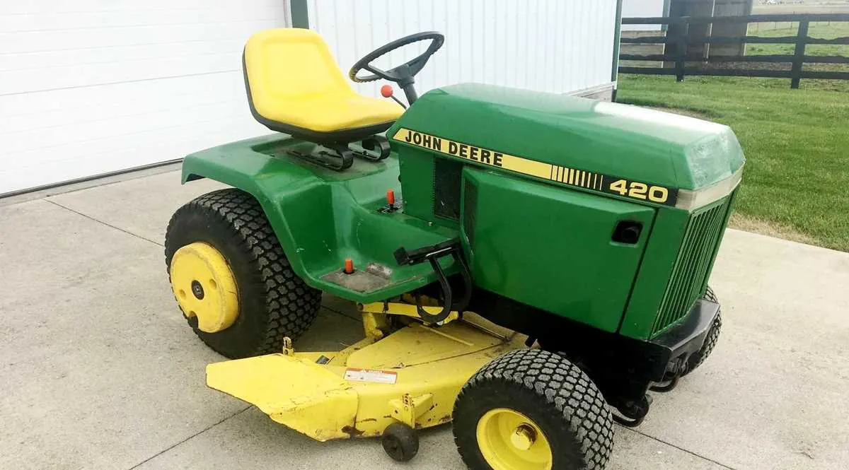 john deere 420 rider specs
