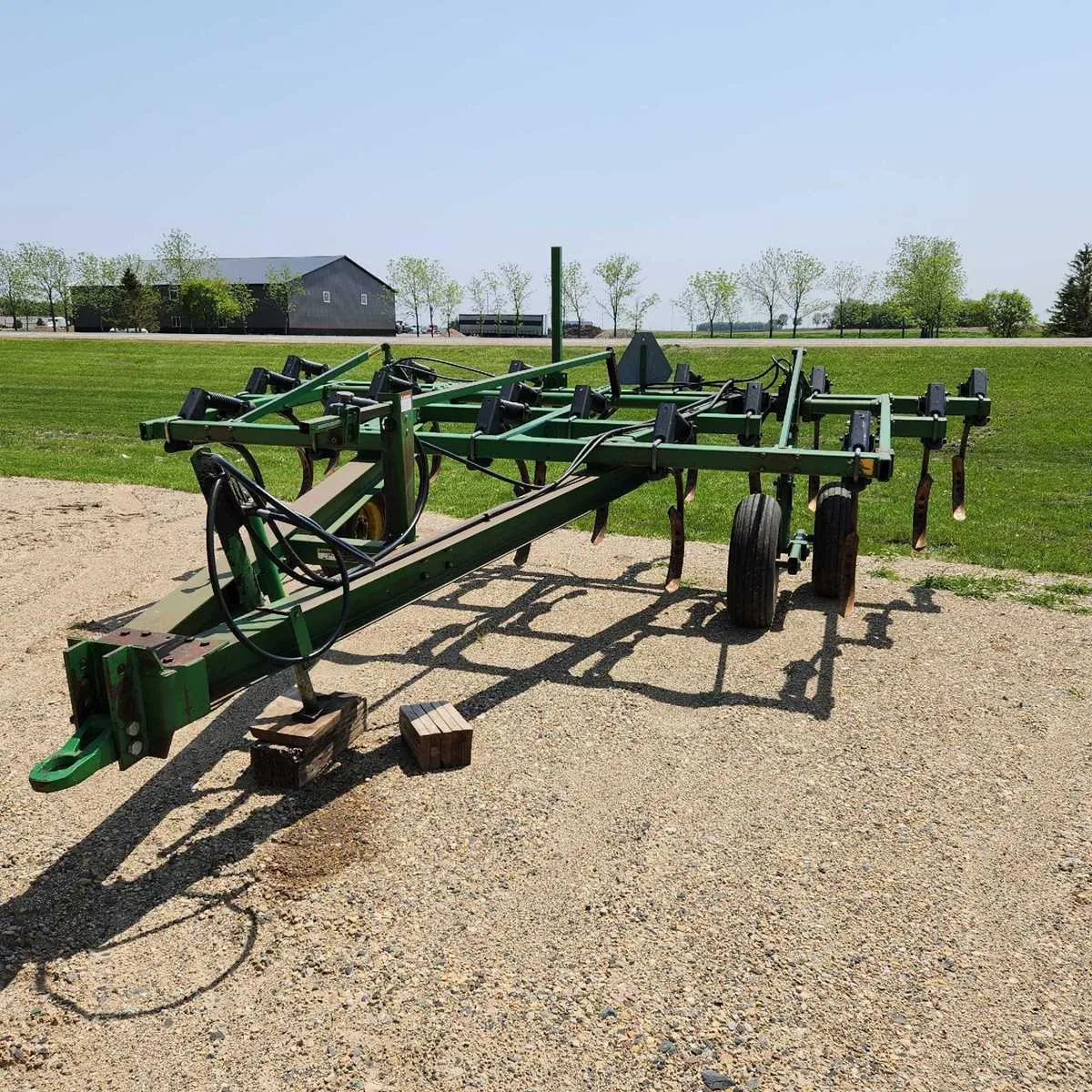 john deere 1610 chisel plow specs