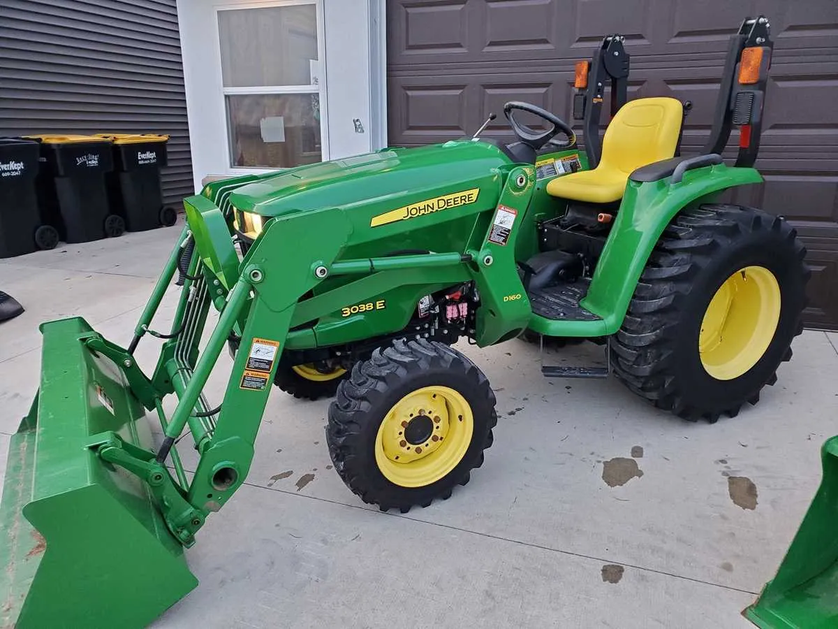 3038e john deere specs