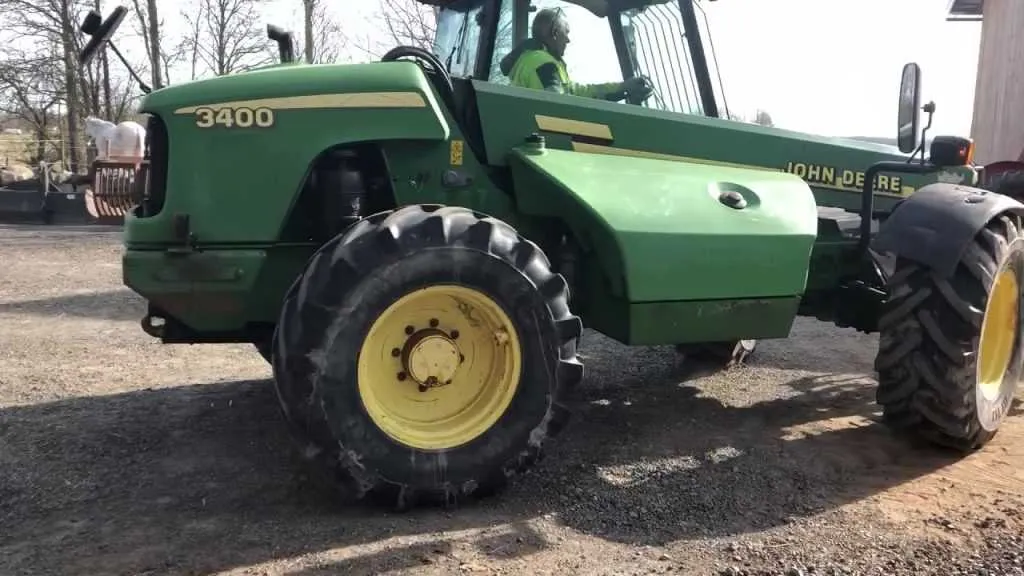 john deere 3220 specs
