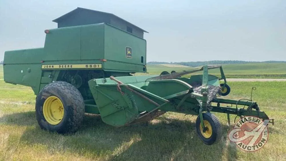 john deere 6601 combine specs