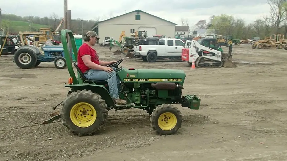 1984 john deere 650 specs