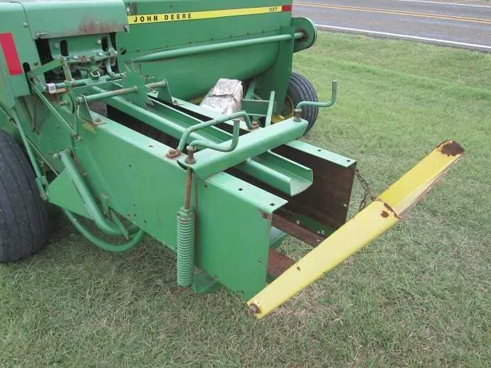 john deere 337 specs
