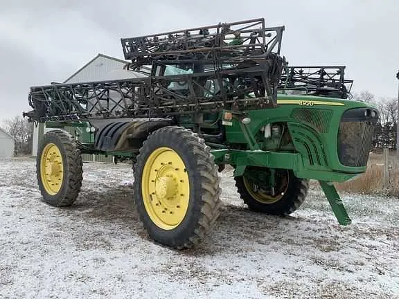 4920 john deere sprayer specs