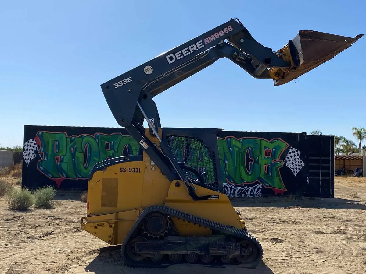 john deere 333e spec sheet