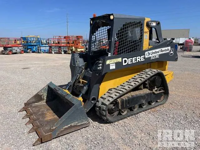 2016 john deere 323e specs