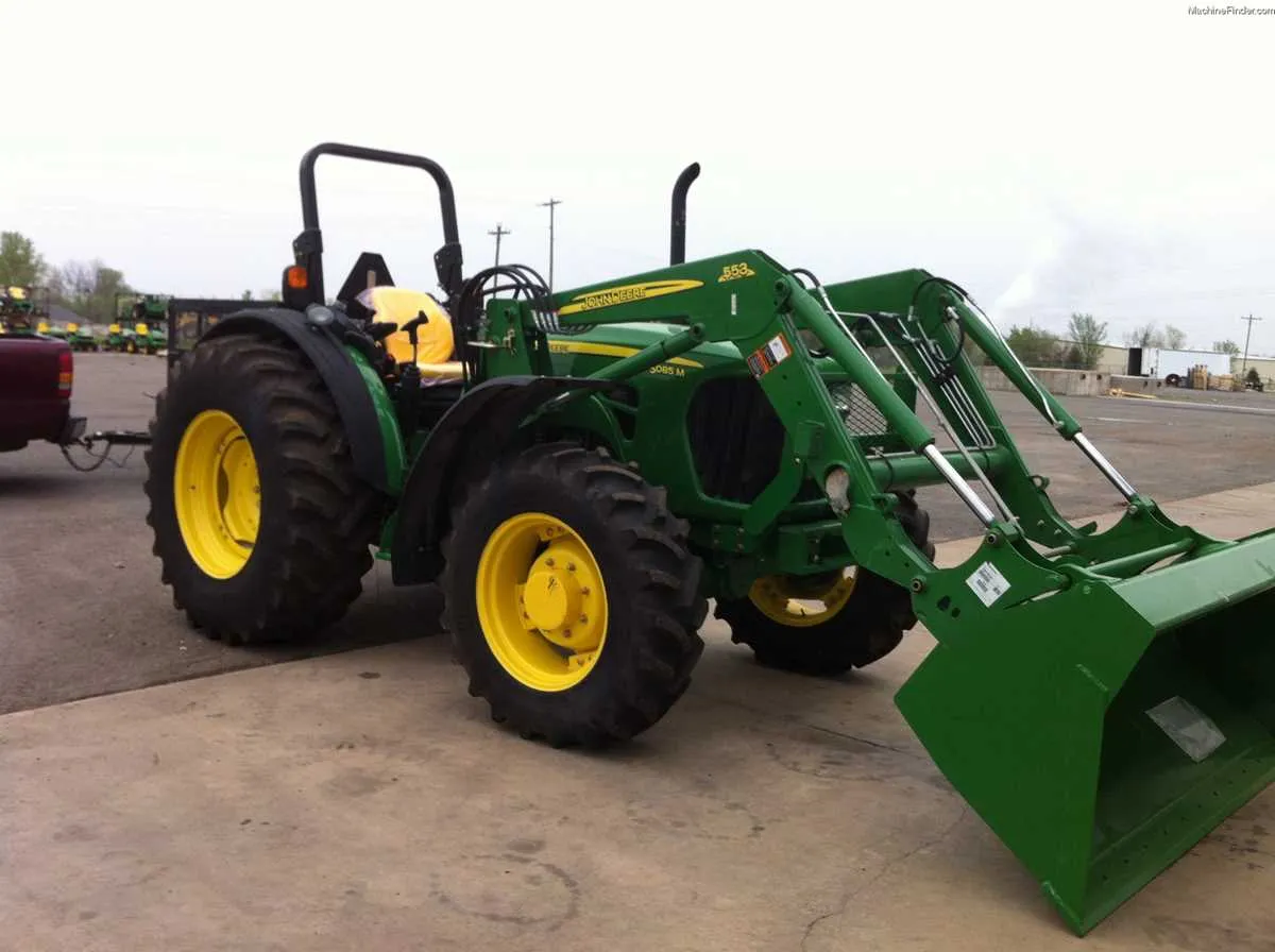 2014 john deere 5085m specs