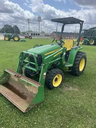 2011 john deere 3038e specs