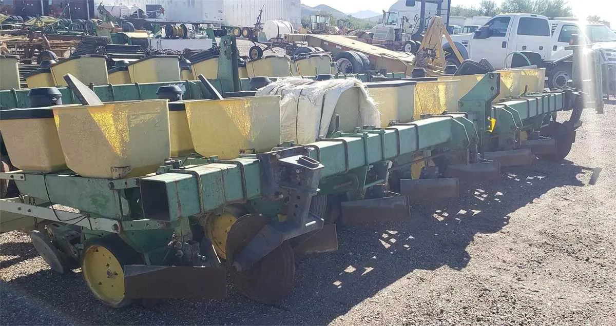 john deere 7100 planter specs