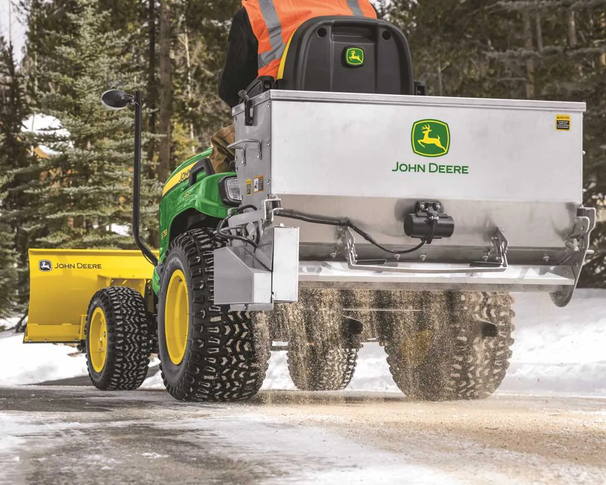 x758 john deere specs