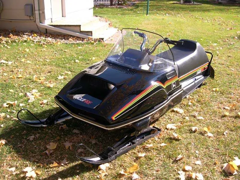 john deere snowmobile specs
