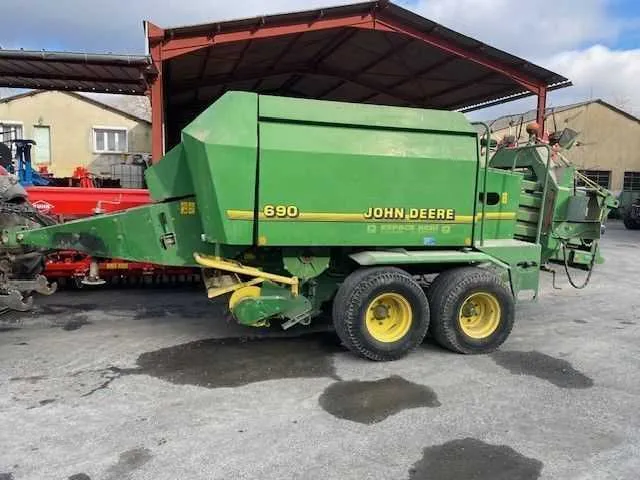 690b john deere specs