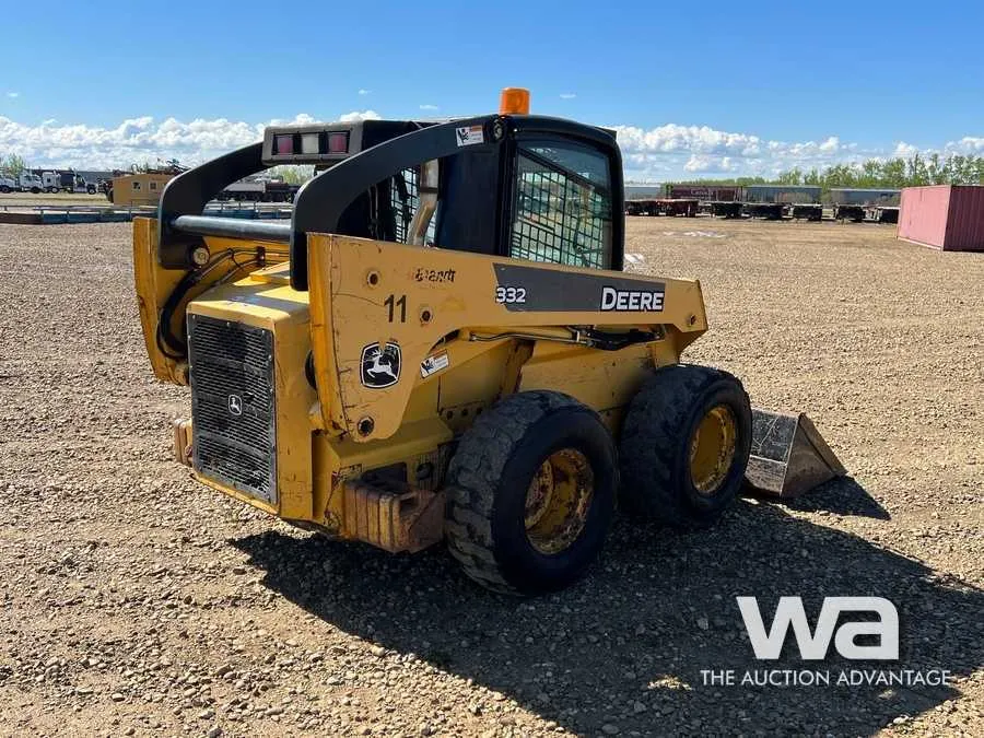 332 john deere skid steer specs
