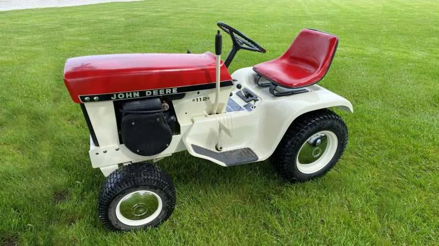 spec in john deere 112 mower