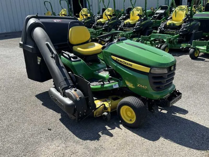 specs john deere x520