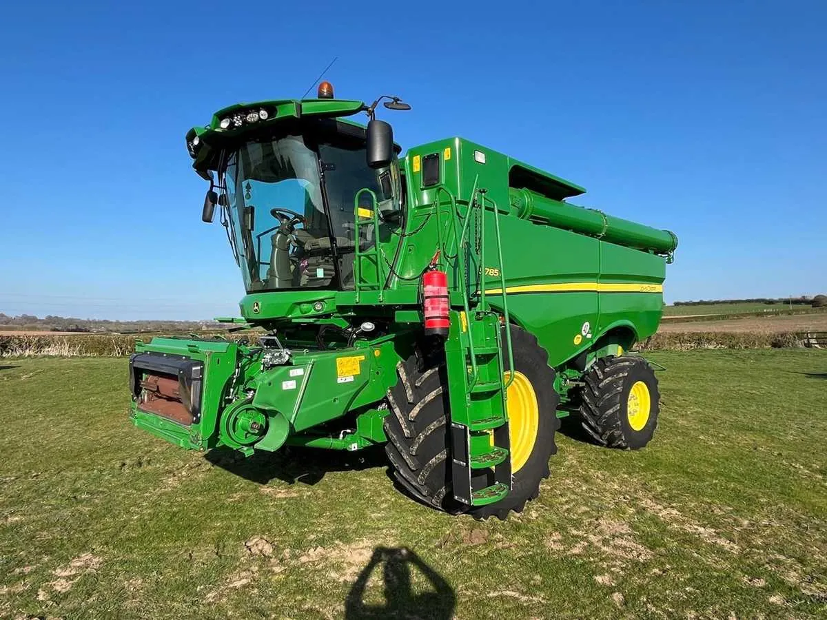 t670 john deere specs