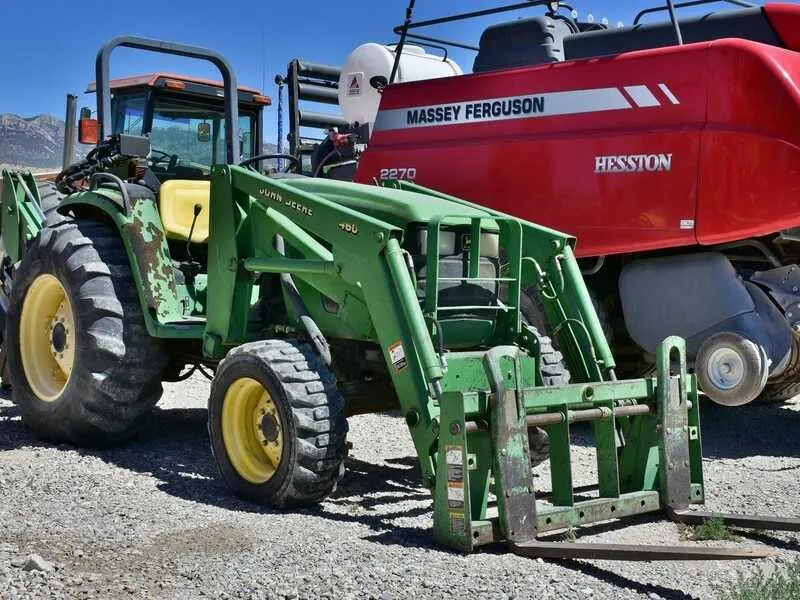 torque specs for john deere 2950
