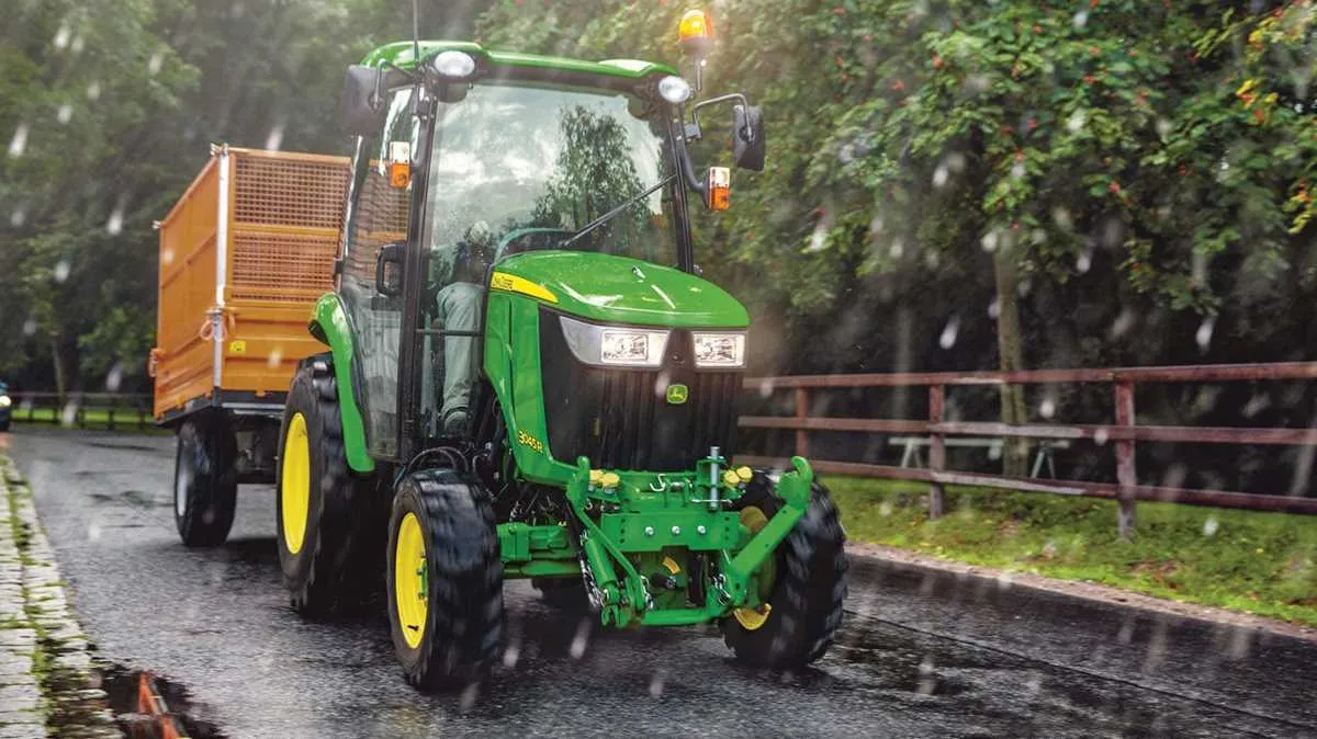 john deere 3038r specs