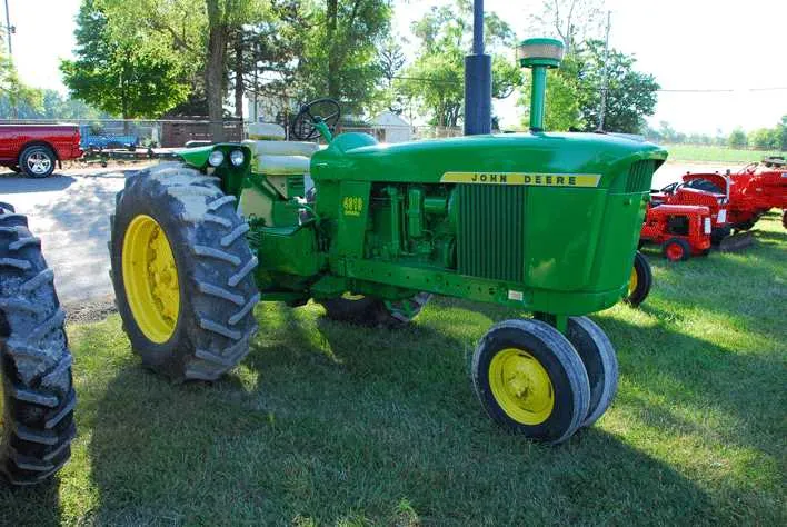 john deere 4010 engine specs
