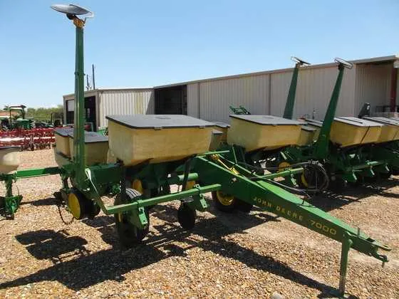 john deere 7000 planter specs