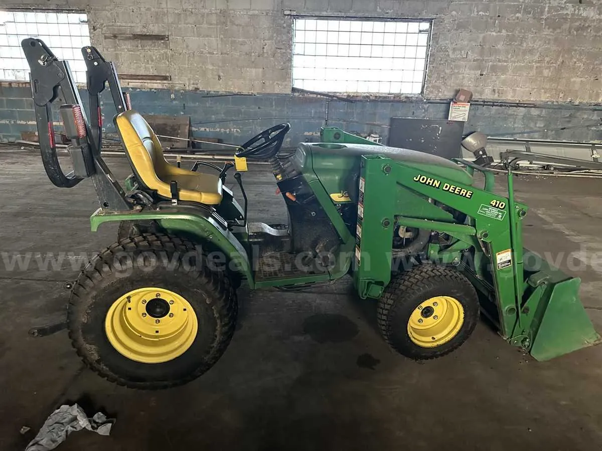 john deere 410 tractor specs