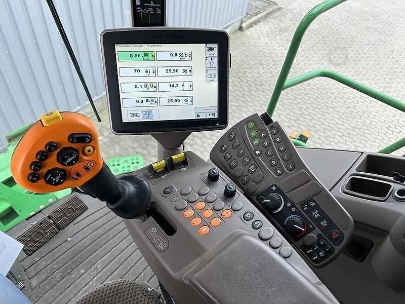 john deere s685i specs
