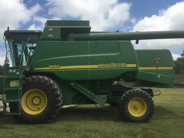 john deere 9650 walker combine specs