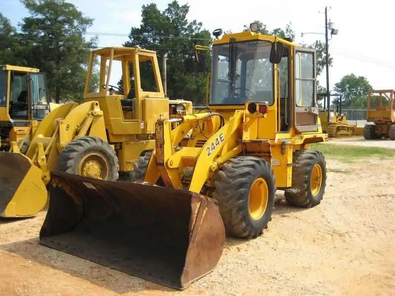 john deere 244e specs