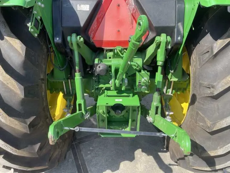 specs for john deere 5075e